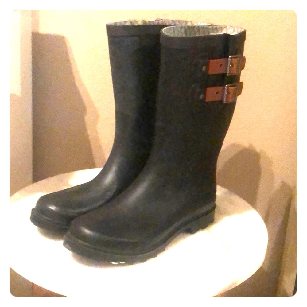 Rain boots